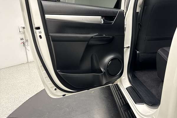 2020 Toyota Hilux SR5 GUN126R 4X4