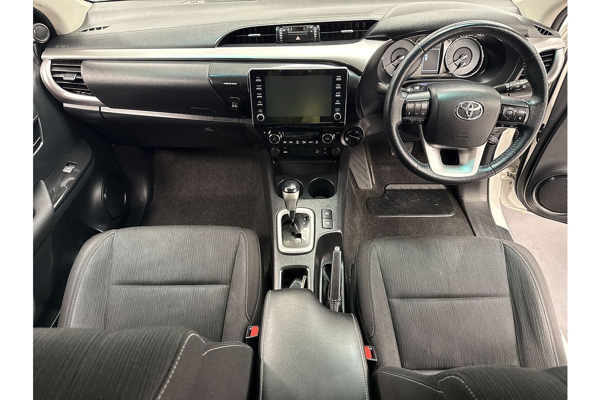 2020 Toyota Hilux SR5 GUN126R 4X4