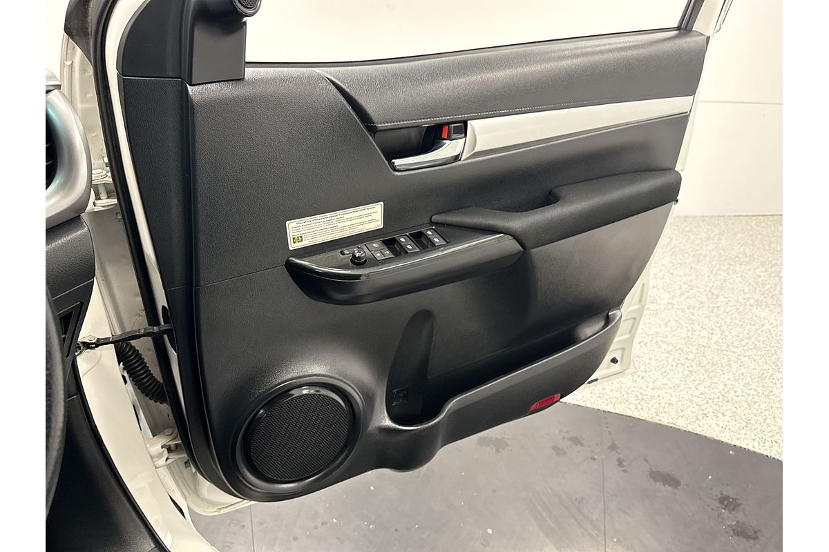 2020 Toyota Hilux SR5 GUN126R 4X4