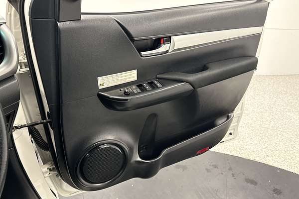 2020 Toyota Hilux SR5 GUN126R 4X4