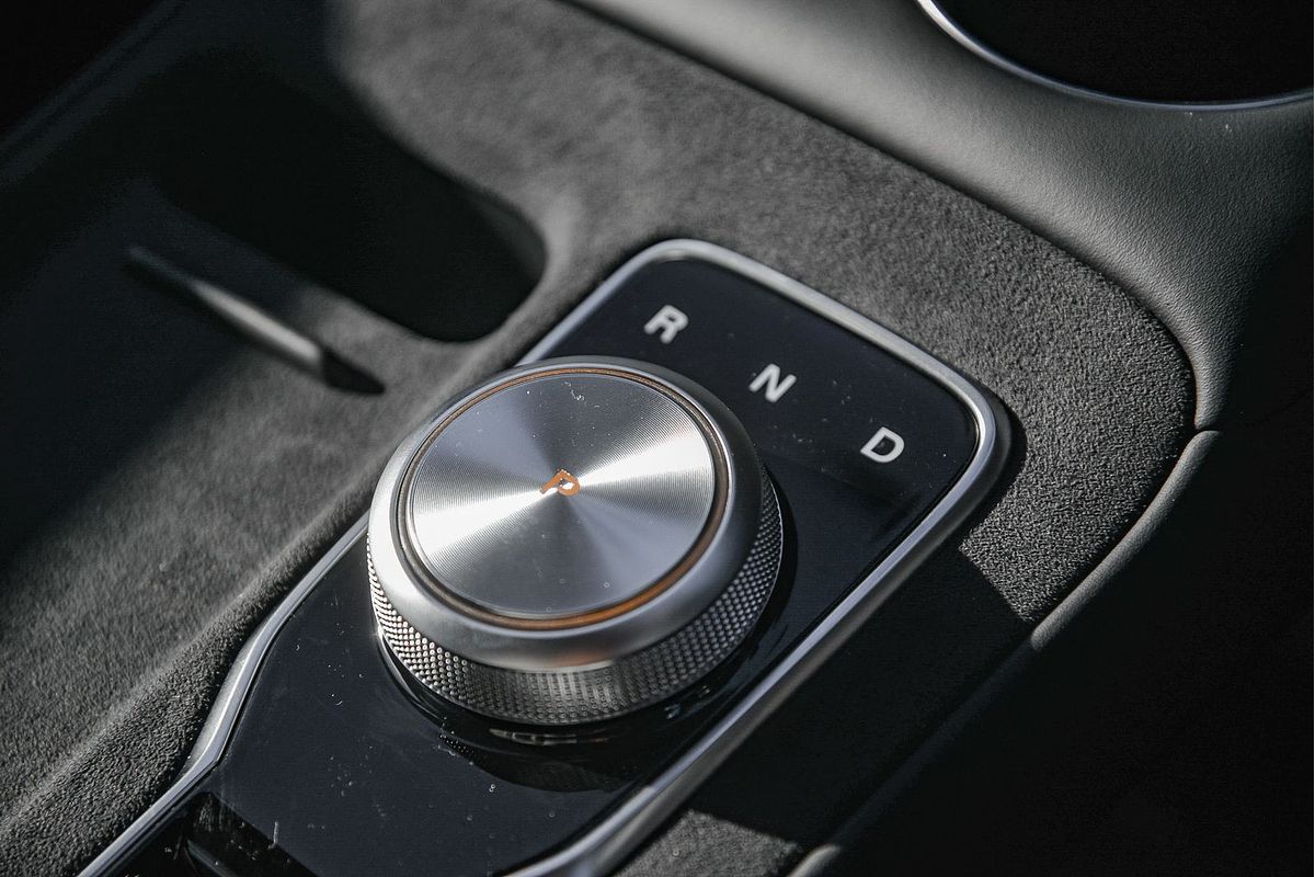 2025 MG MGS5 EV Essence 62 ZS3EM