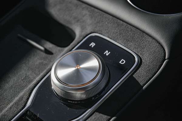 2025 MG MGS5 EV Essence 62 ZS3EM