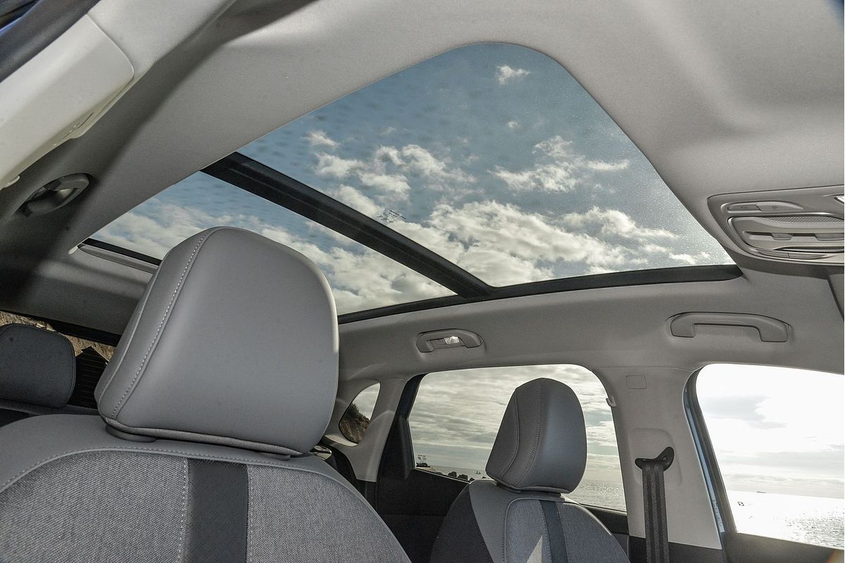 2025 MG MGS5 EV Essence 62 ZS3EM