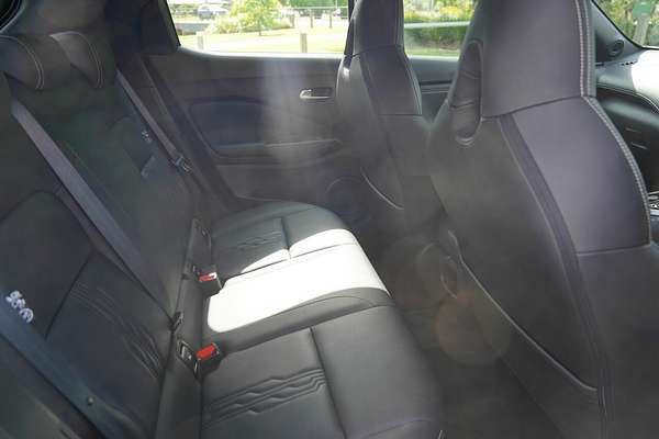 2023 Nissan JUKE ST-L F16