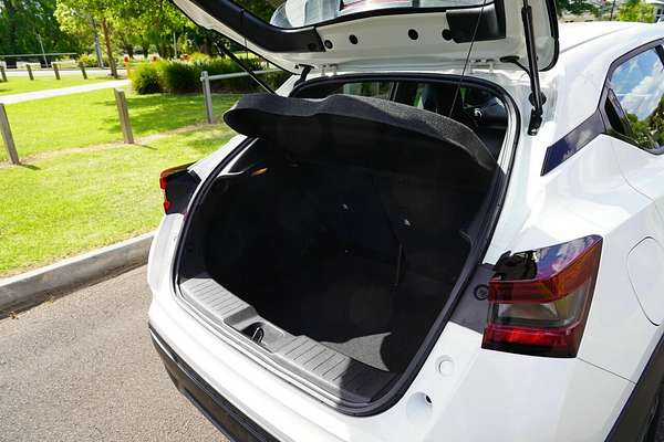 2023 Nissan JUKE ST-L F16