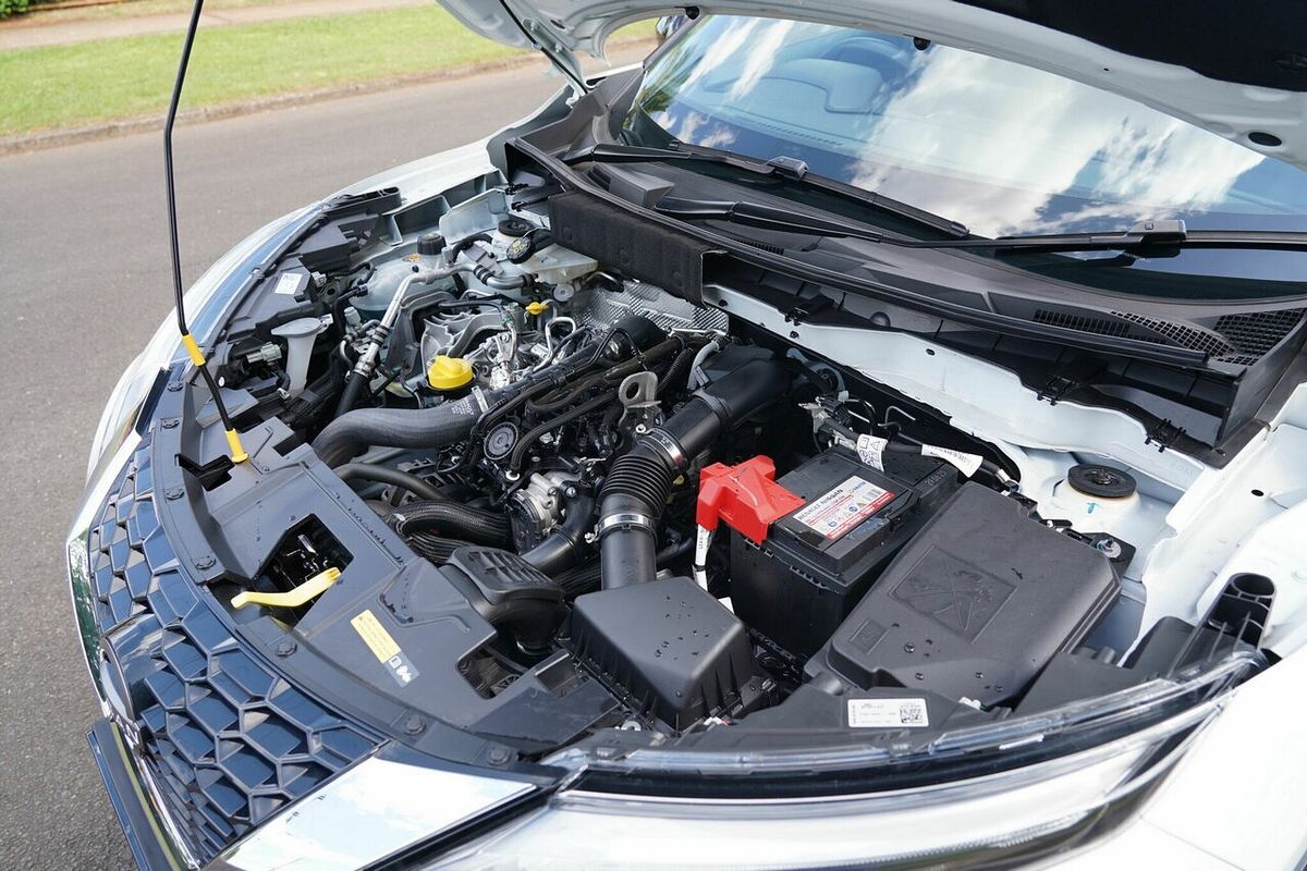 2023 Nissan JUKE ST-L F16