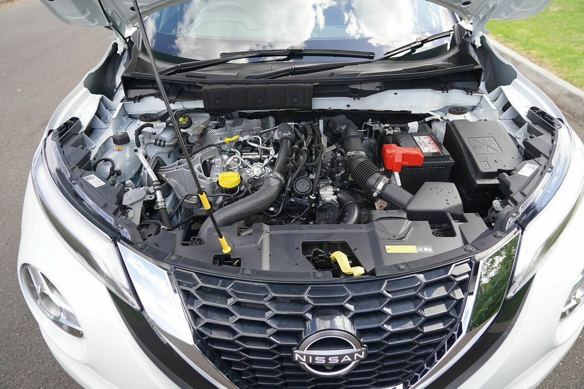 2023 Nissan JUKE ST-L F16