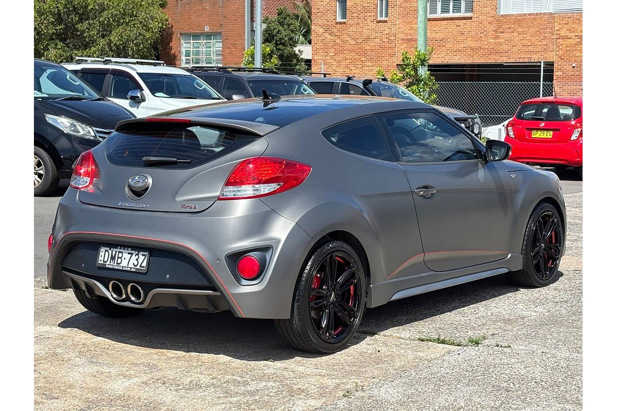 2016 Hyundai Veloster SR Turbo + FS4 Series II