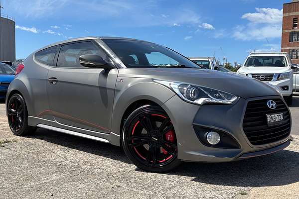 2016 Hyundai Veloster SR Turbo + FS4 Series II