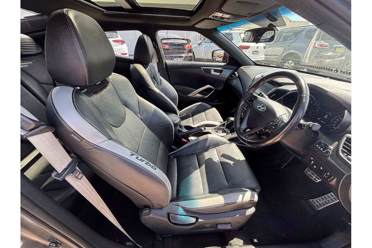 2016 Hyundai Veloster SR Turbo + FS4 Series II