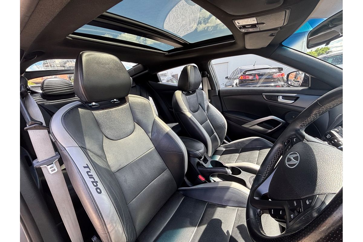 2016 Hyundai Veloster SR Turbo + FS4 Series II