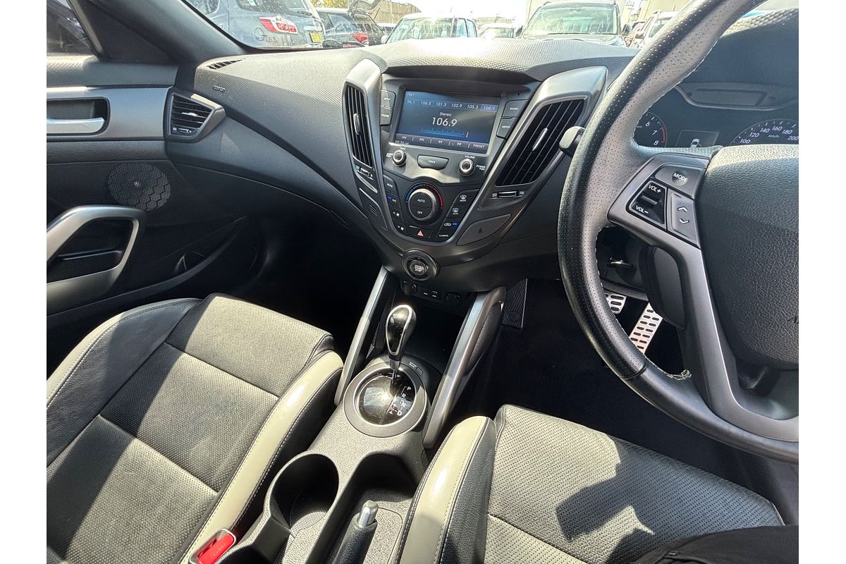 2016 Hyundai Veloster SR Turbo + FS4 Series II