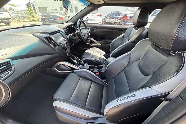 2016 Hyundai Veloster SR Turbo + FS4 Series II