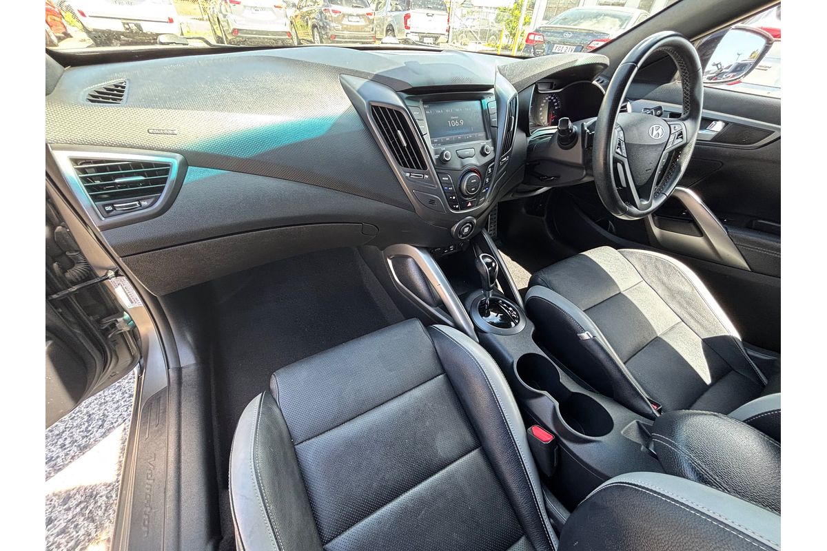 2016 Hyundai Veloster SR Turbo + FS4 Series II