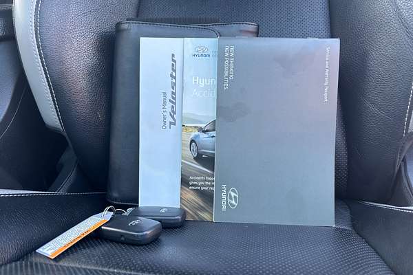 2016 Hyundai Veloster SR Turbo + FS4 Series II