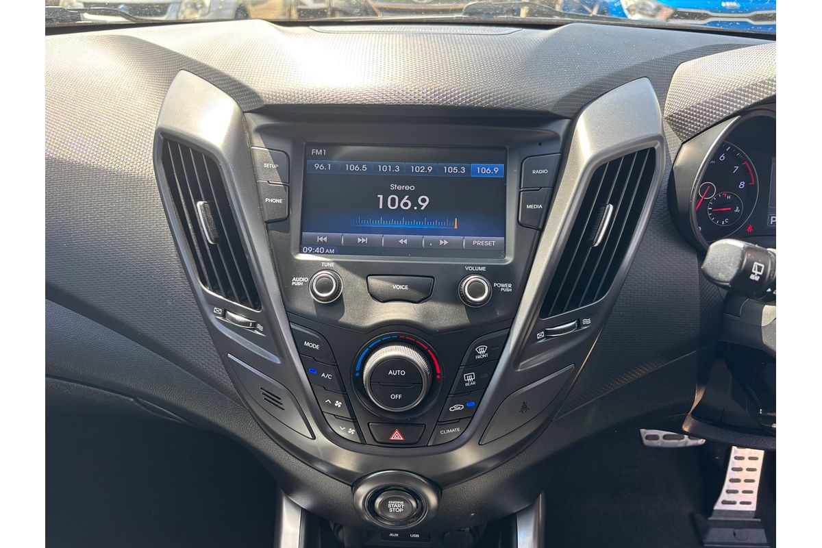 2016 Hyundai Veloster SR Turbo + FS4 Series II