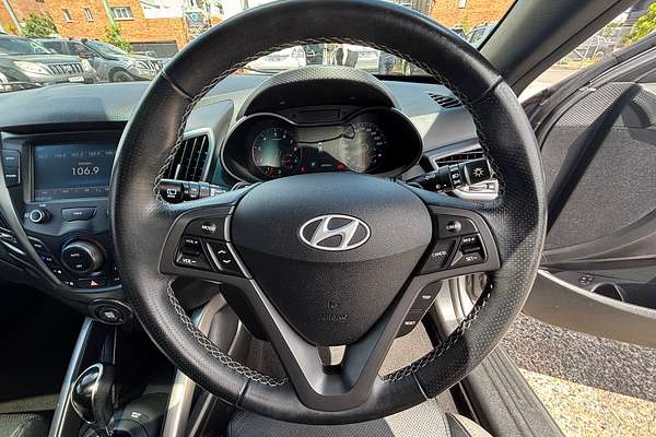 2016 Hyundai Veloster SR Turbo + FS4 Series II