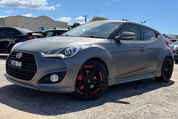 2016 Hyundai Veloster SR Turbo + FS4 Series II