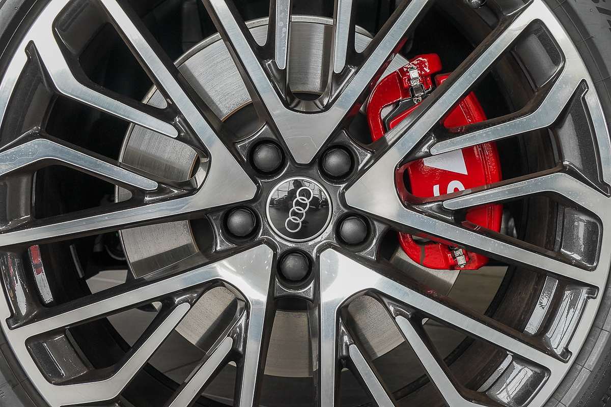 2025 Audi SQ5 TFSI FY