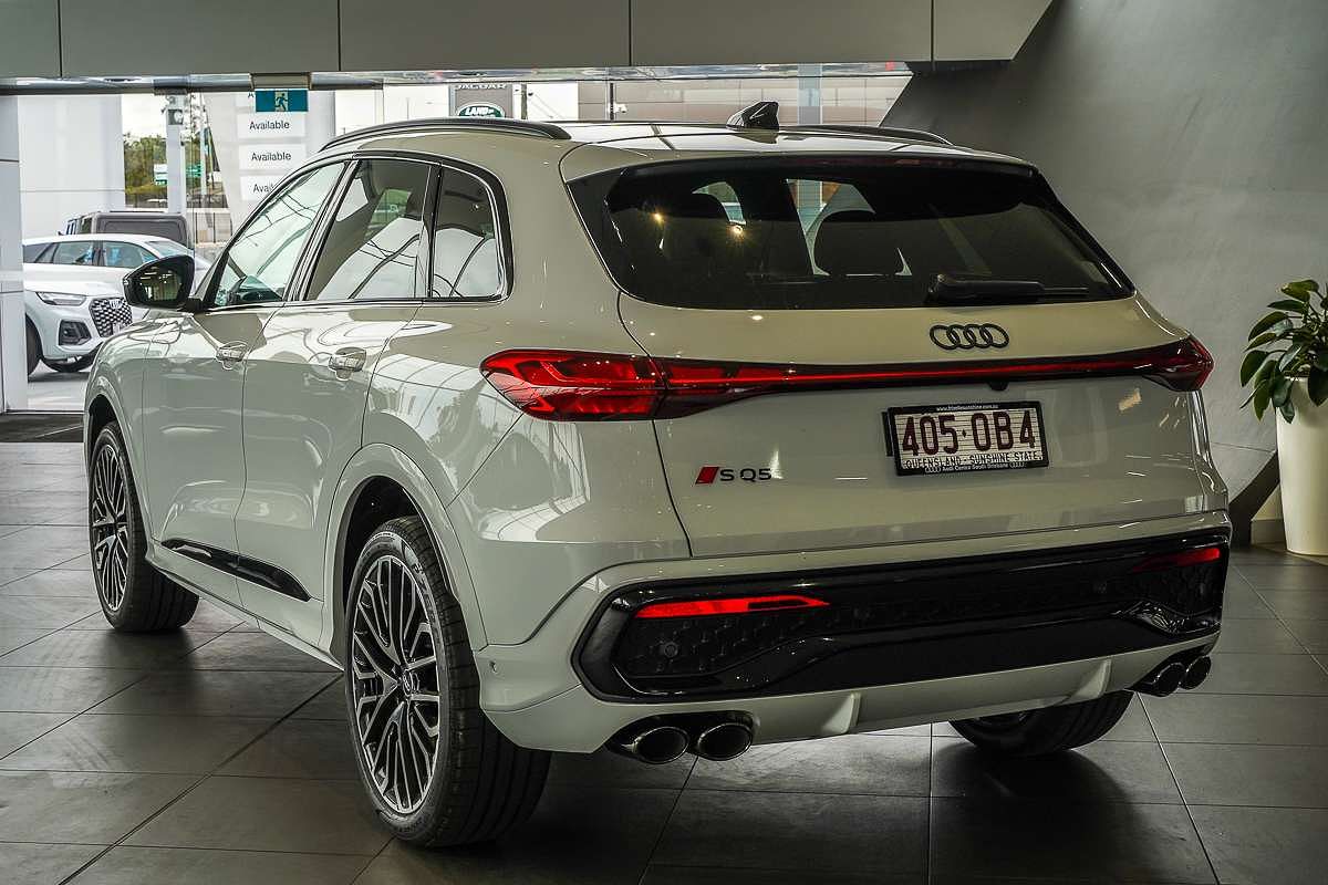 2025 Audi SQ5 TFSI FY