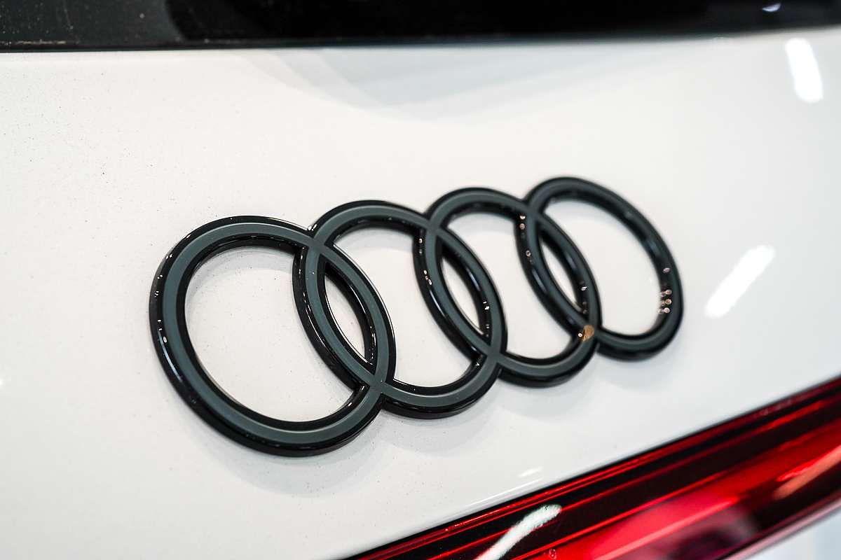 2025 Audi SQ5 TFSI FY