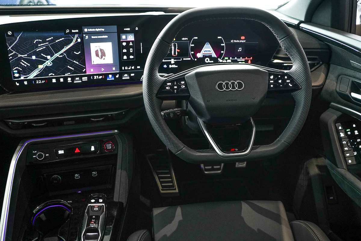 2025 Audi SQ5 TFSI FY