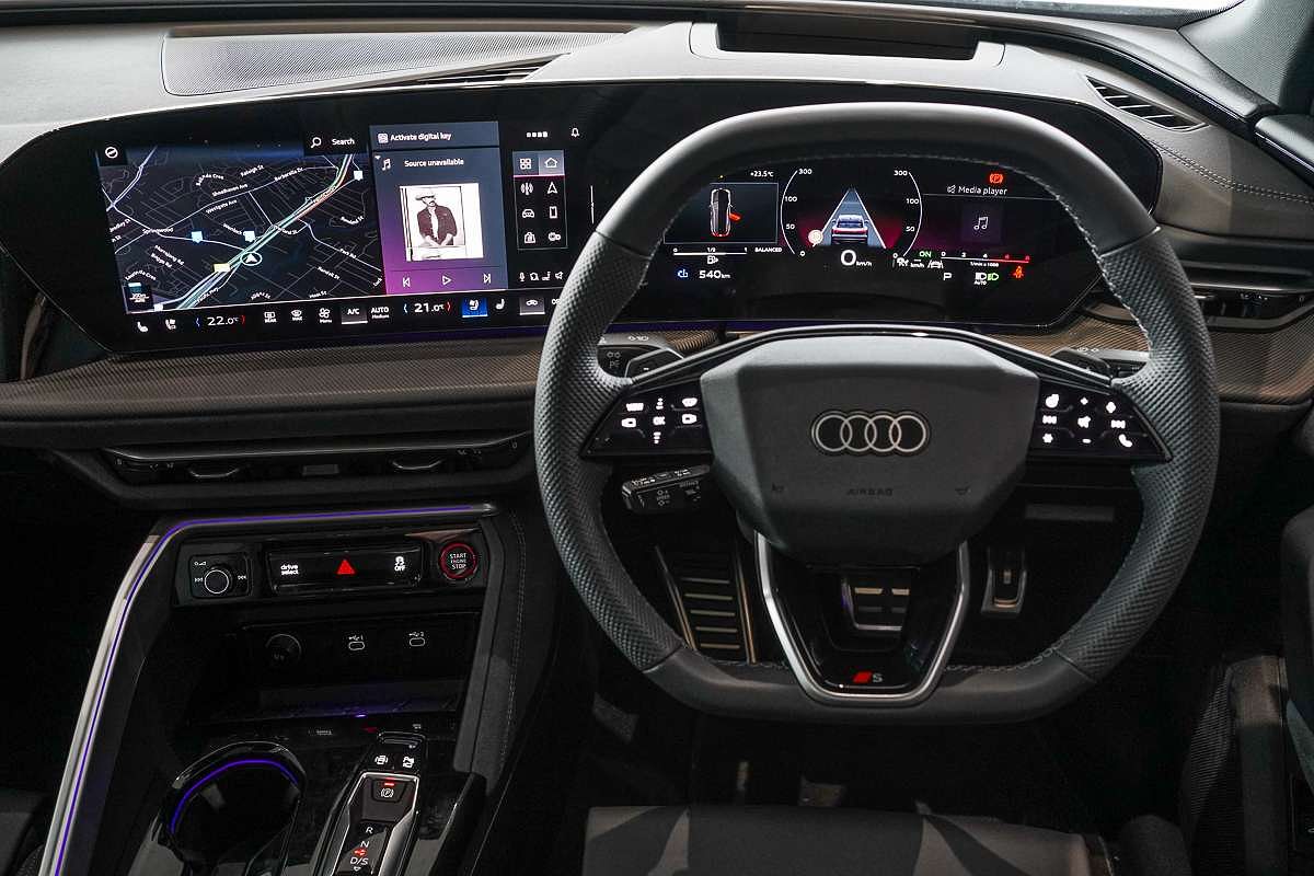 2025 Audi SQ5 TFSI FY