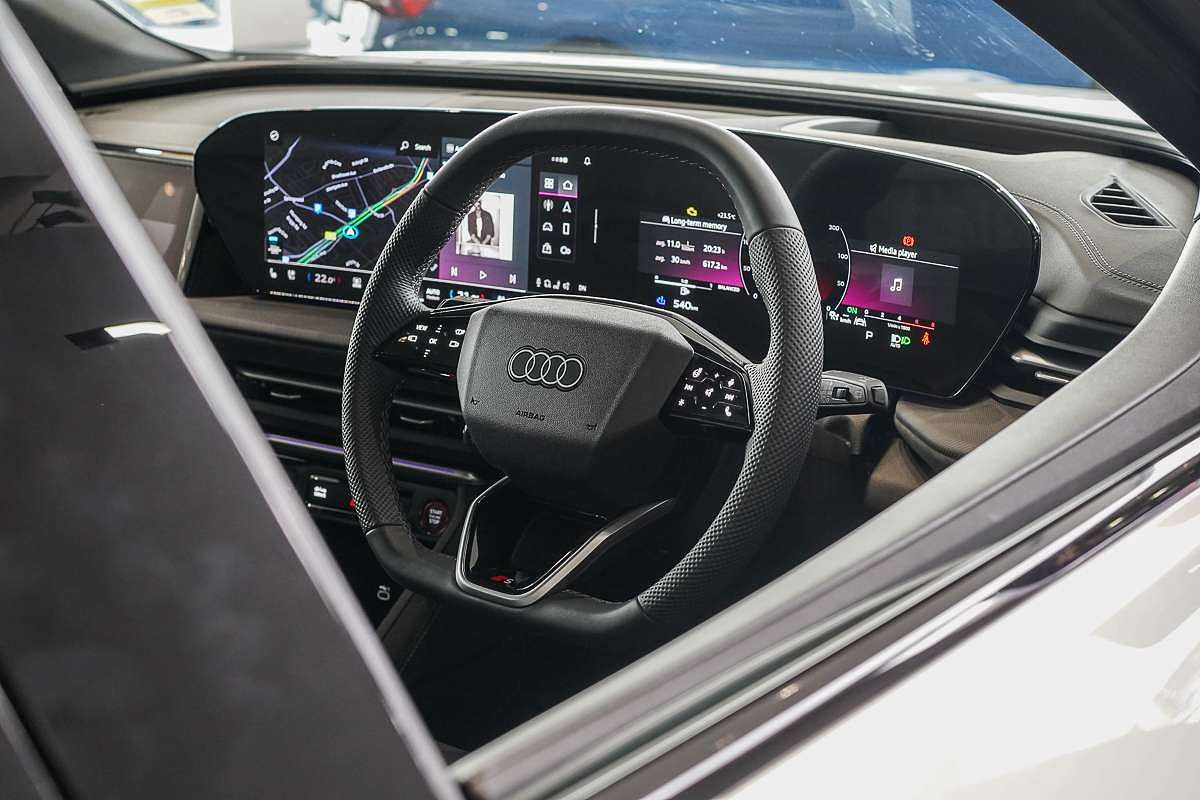 2025 Audi SQ5 TFSI FY