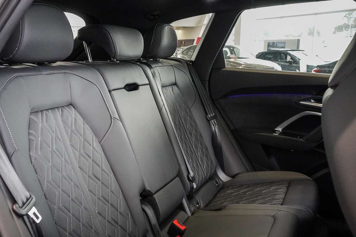 2025 Audi SQ5 TFSI FY