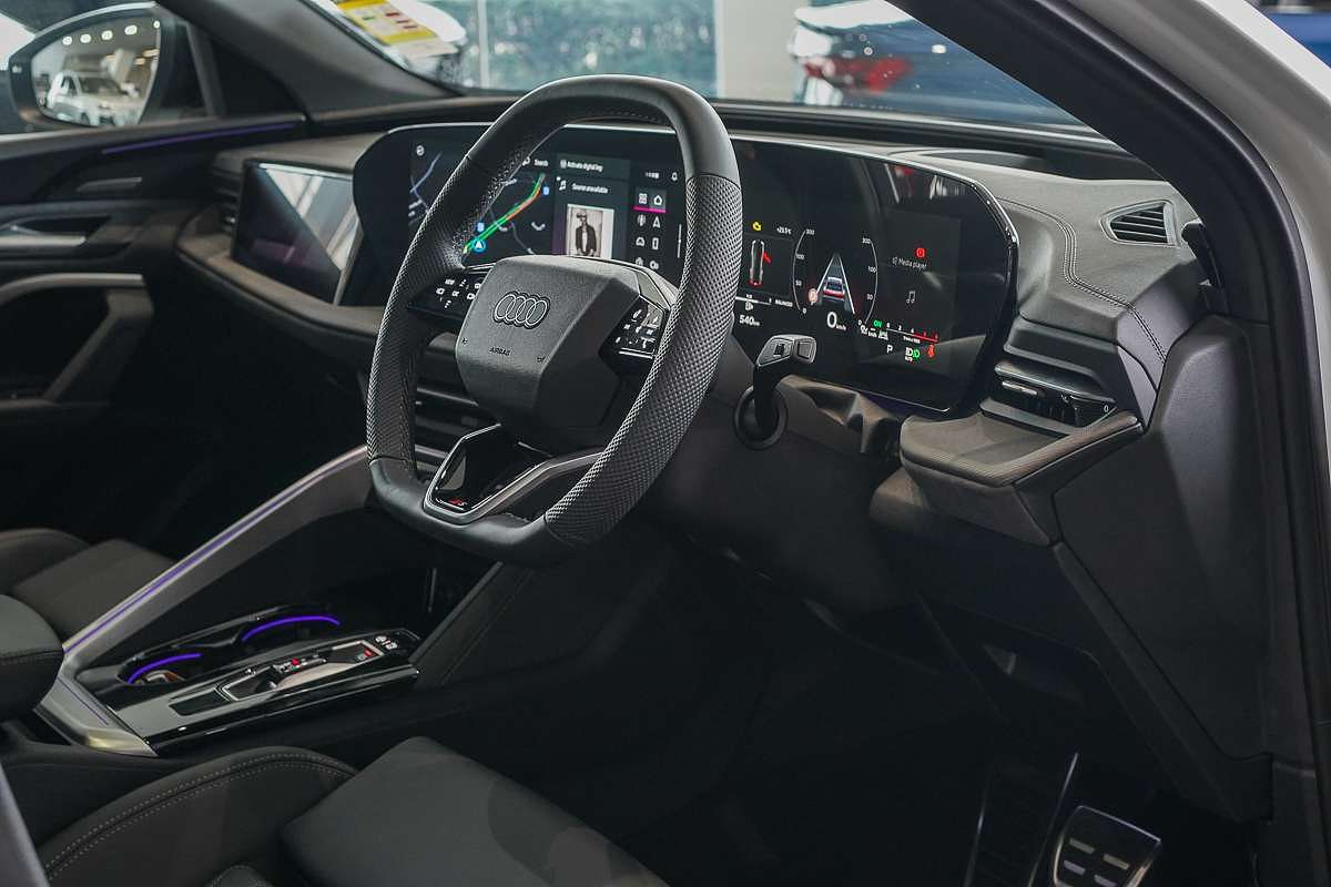 2025 Audi SQ5 TFSI FY