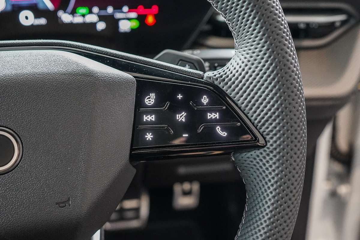 2025 Audi SQ5 TFSI FY