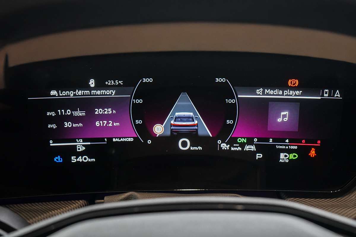 2025 Audi SQ5 TFSI FY