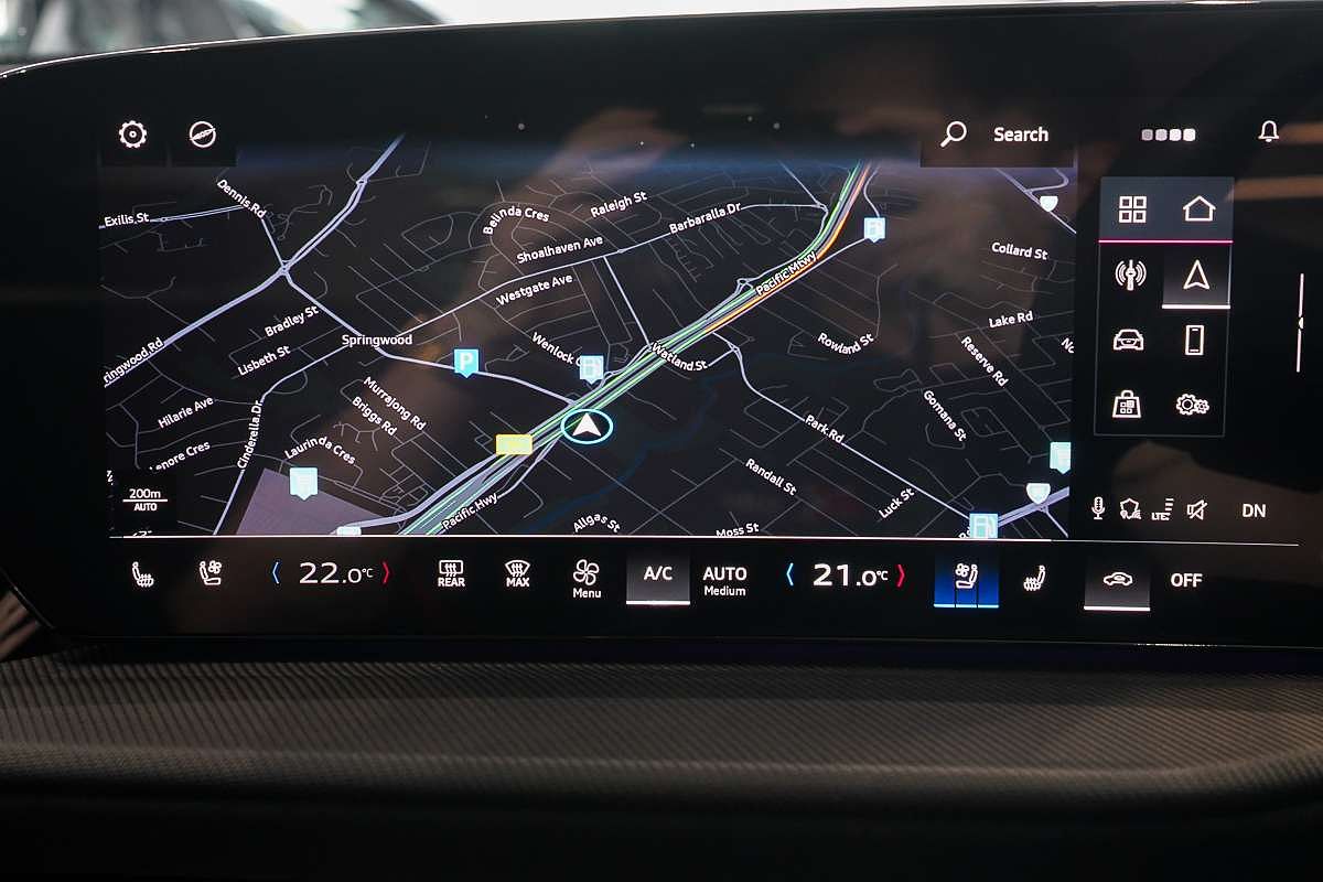 2025 Audi SQ5 TFSI FY