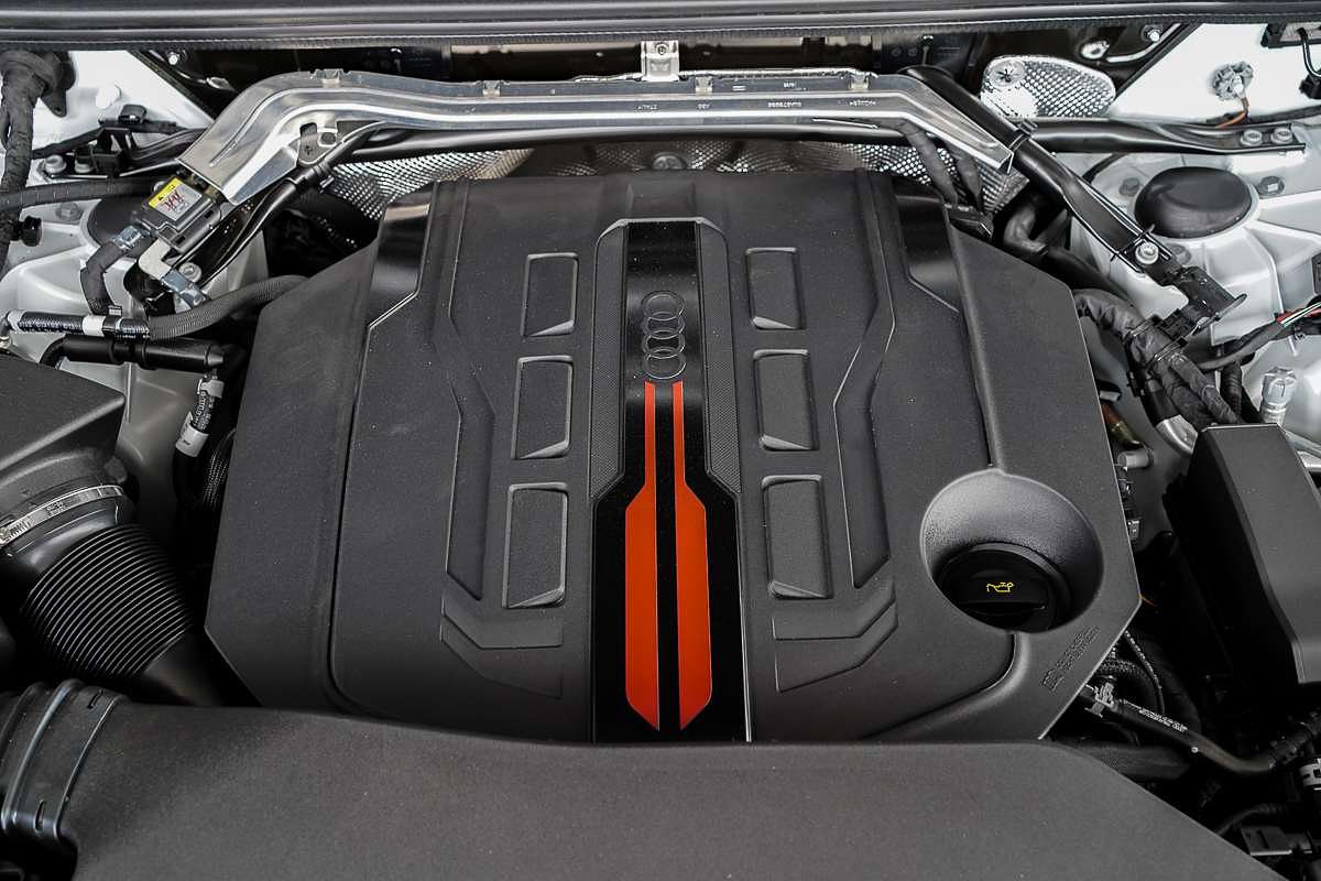 2025 Audi SQ5 TFSI FY