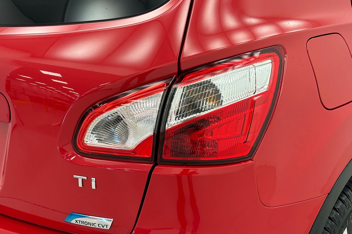 2013 NISSAN DUALIS Ti (4x2) AUTO 4D WAGON 4CYL