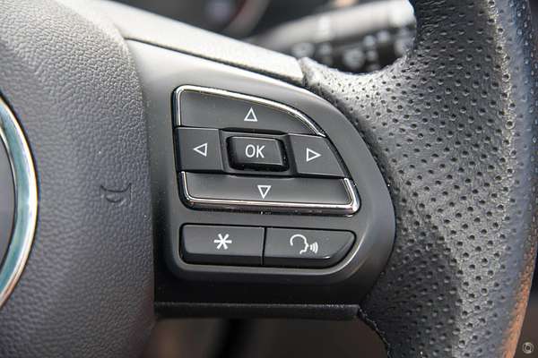 2021 MG ZS Essence AZS1