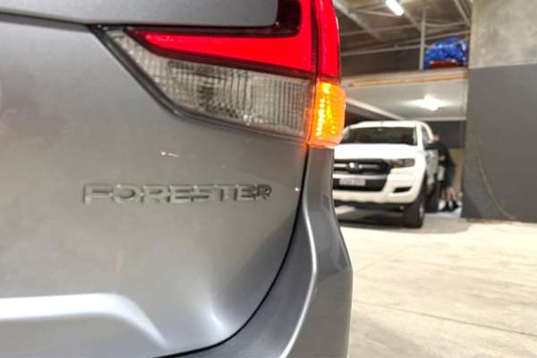 2023 Subaru Forester 2.5i S5
