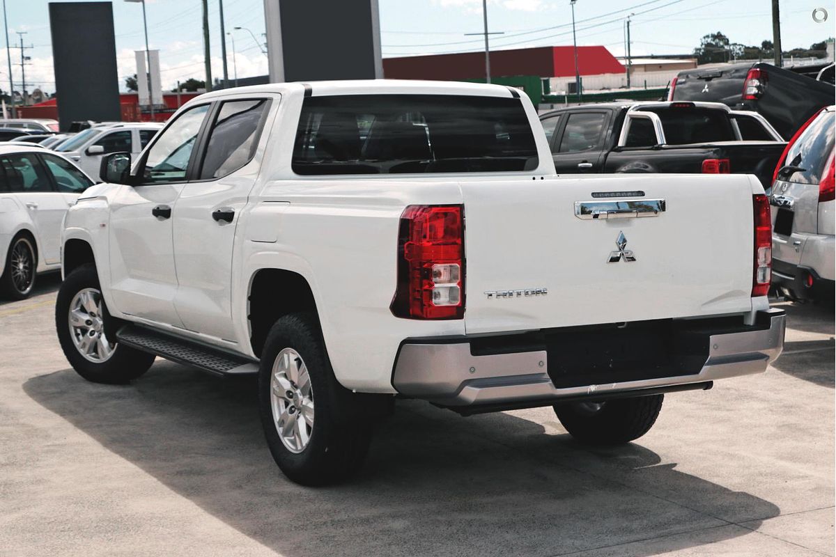 2025 Mitsubishi Triton GLX+ MV 4X4