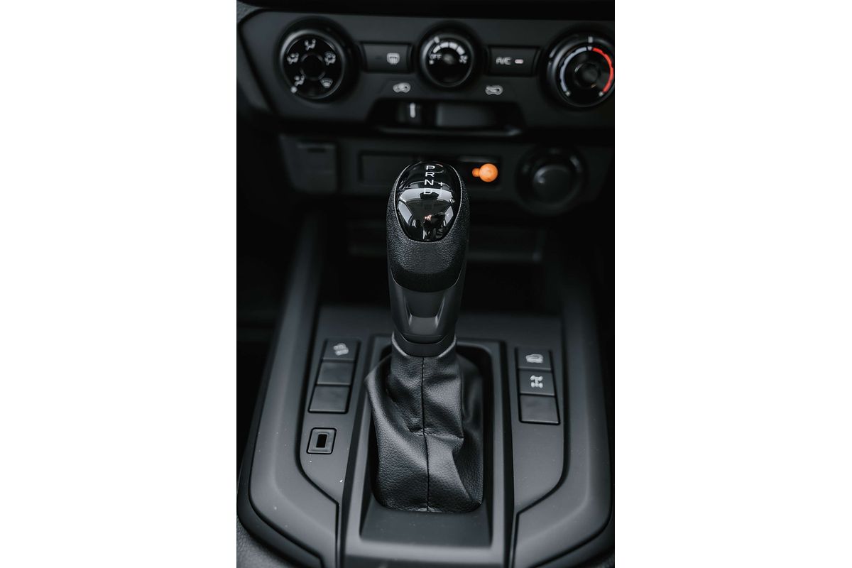 2025 Isuzu D-MAX SX High Ride  Rear Wheel Drive