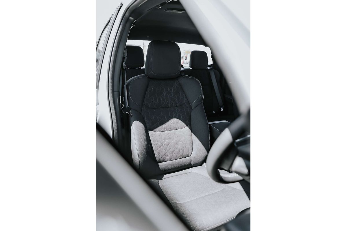 2025 Isuzu D-MAX LS-U  4X4