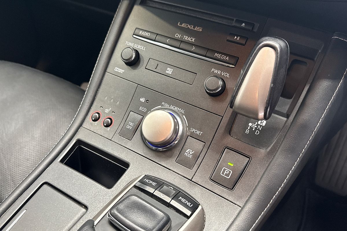 2017 Lexus CT LIMITED EDITION ZWA10R MY17