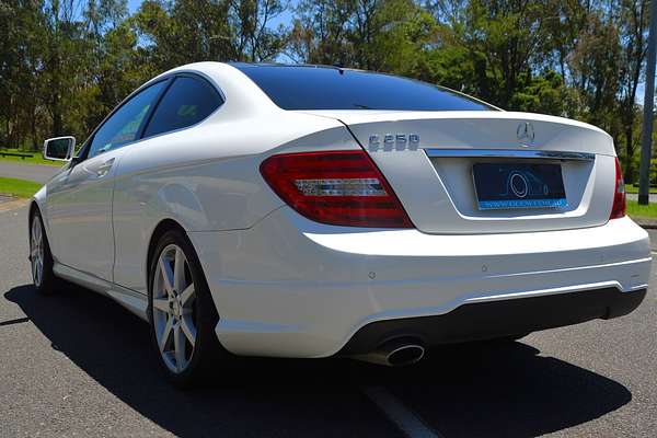 2015 Mercedes-Benz C-Class C250 Avantgarde C204
