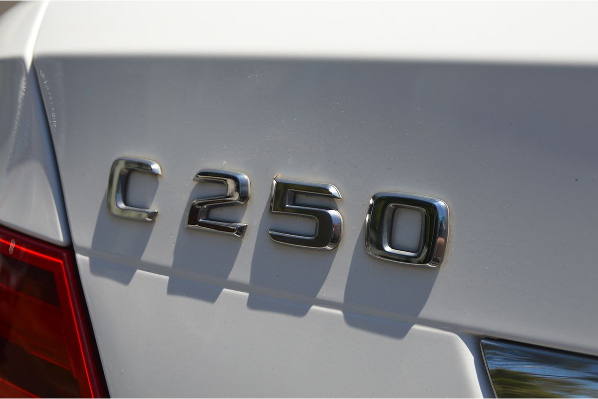 2015 Mercedes-Benz C-Class C250 Avantgarde C204