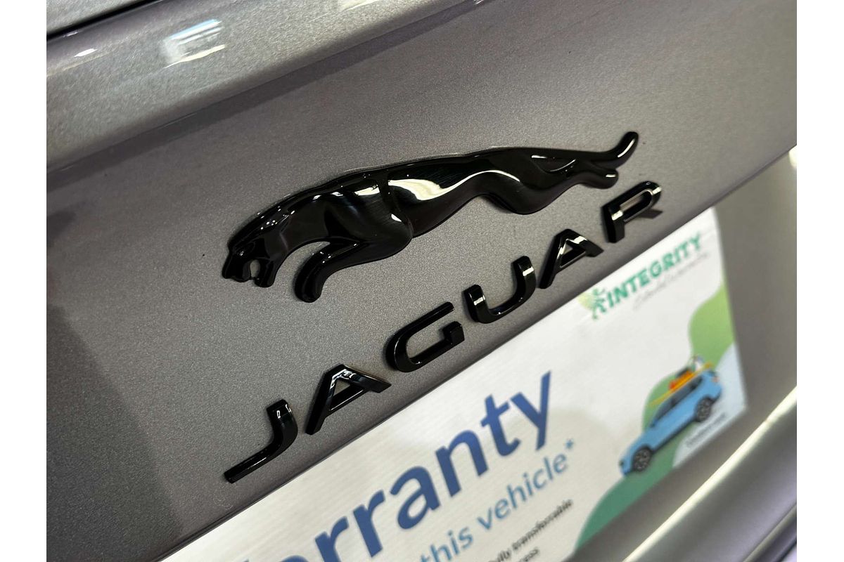 2021 Jaguar XE P300 R-Dynamic Black X760