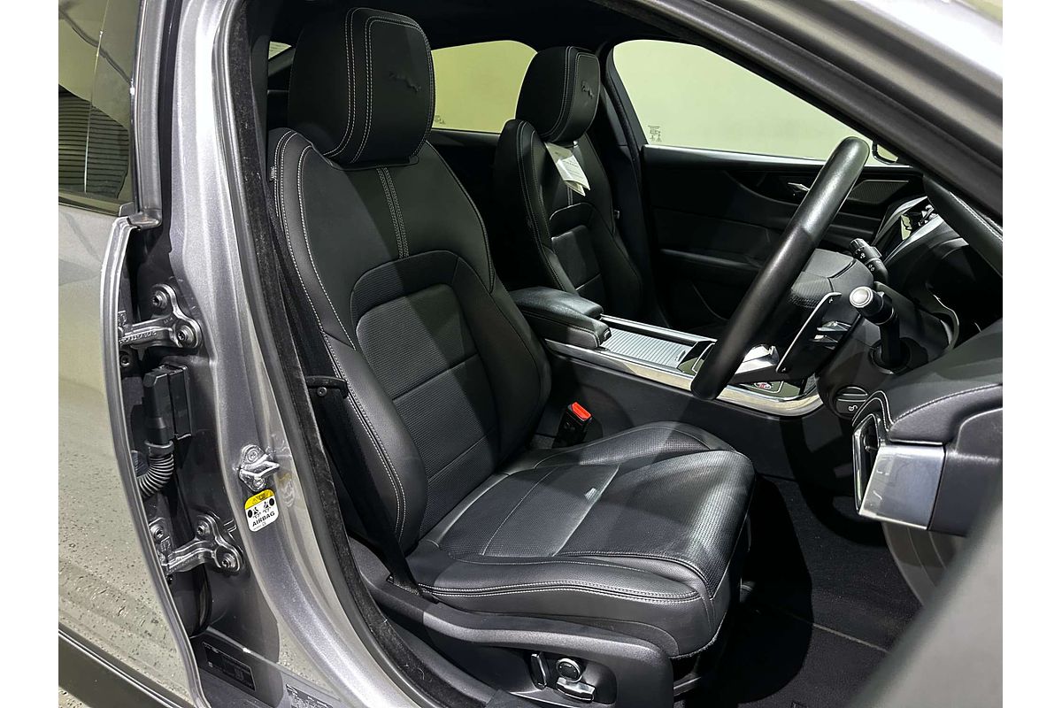 2021 Jaguar XE P300 R-Dynamic Black X760