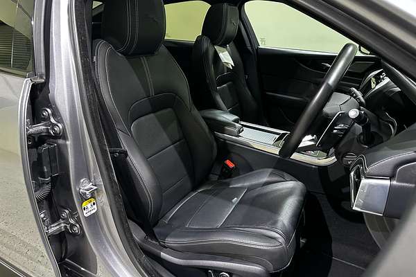 2021 Jaguar XE P300 R-Dynamic Black X760