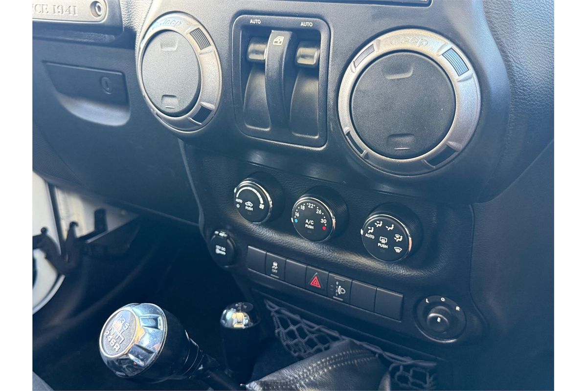 2016 Jeep Wrangler SPORT (4x4) JK MY16