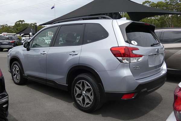 2023 Subaru Forester 2.5i S5