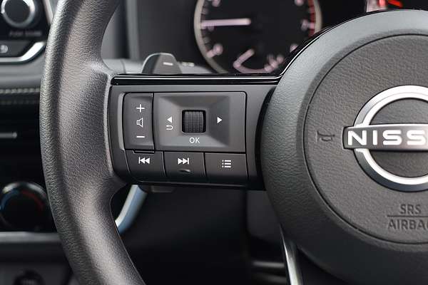 2025 Nissan X-TRAIL ST T33