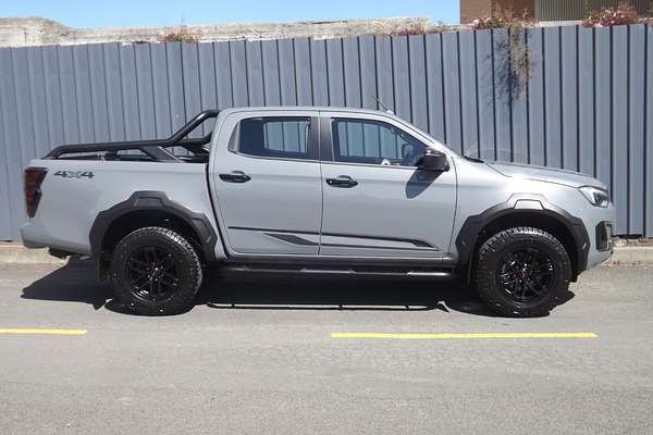 2025 Isuzu D-MAX BLADE 4X4